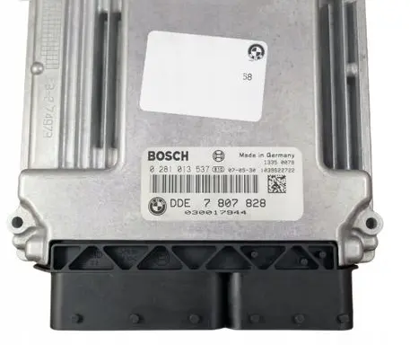 BMW 1 E81 E87 Engine control unit/module 7807828