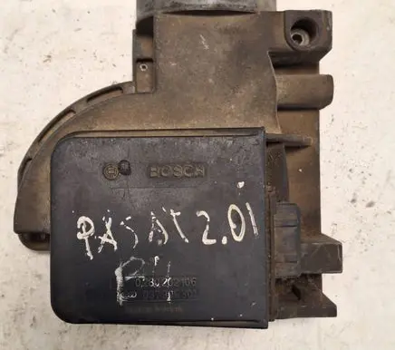 Volkswagen PASSAT B4 Mass air flow meter 037906301 0280202106 1285501