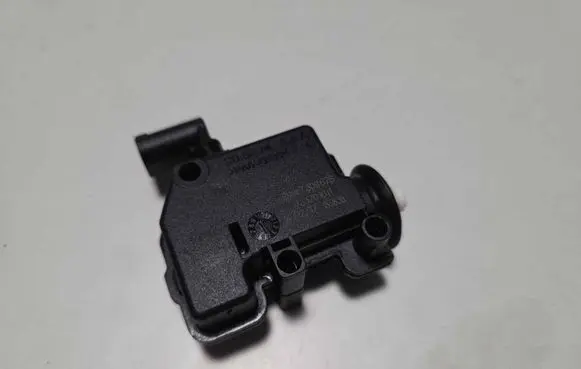 BMW i3 Fuel tank cap lock motor 7309678