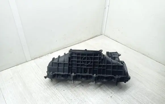 Mercedes-Benz C W205 Intake manifold A6510900037