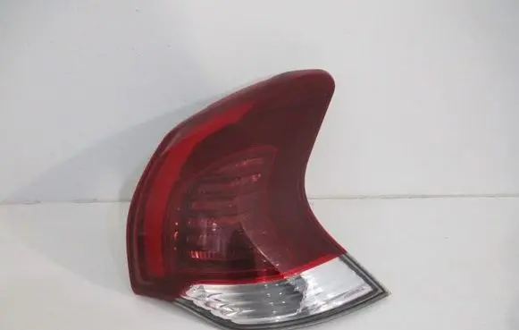 Peugeot 3008 I Rear/tail lights 9805510480