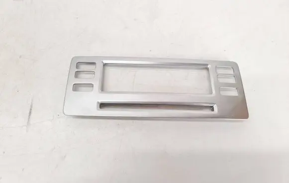 Volvo XC70 Radio/GPS head unit trim 30643648