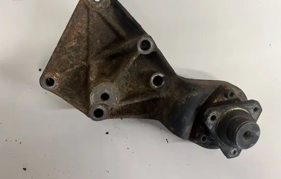 Volkswagen II LT Engine mounting bracket 074145169C