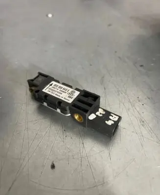Audi A4 S4 B6 8E 8H Airbag deployment crash/impact sensor 8E0959643E 200714 0232G27B056B