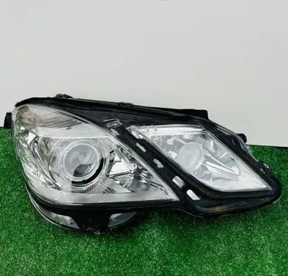 Mercedes-Benz E W212 Headlight/headlamp a2128205861