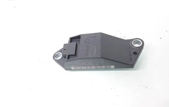 Mercedes-Benz E W211 Airbag deployment crash/impact sensor A0018209326