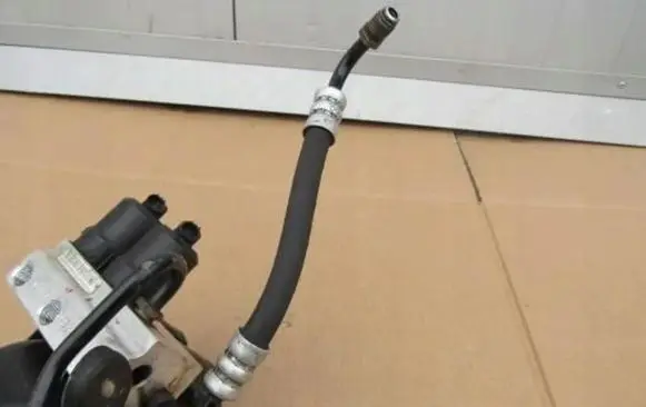 Mercedes-Benz S W220 Air suspension line/pipe/hose A2209977982