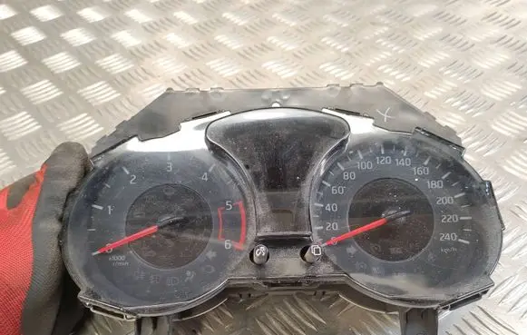 Nissan Juke I F15 Speedometer (instrument cluster) f8bx94b