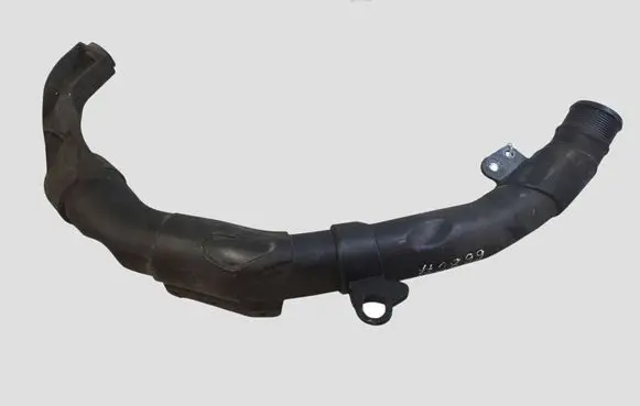 Volkswagen PASSAT B6 Intercooler hose/pipe 5N0145840F
