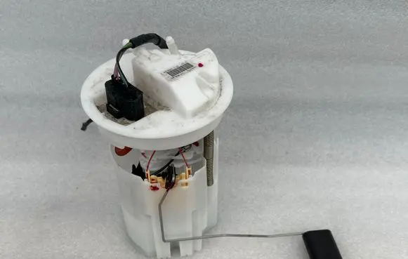 Ford Fiesta In-tank fuel pump J1B19H307AB 0580200779 D648676AB
