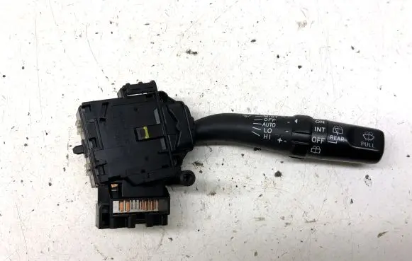 Toyota Corolla Verso AR10 Wiper control stalk 8465205170 173654 173821