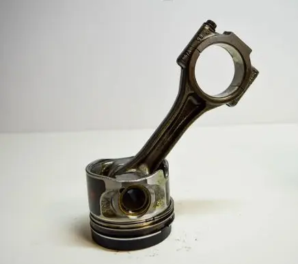 Volkswagen PASSAT B6 Piston 081187HSRI