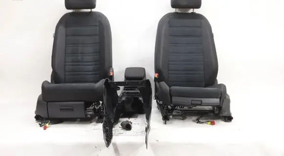 Volkswagen Touran III Seat set 5784345