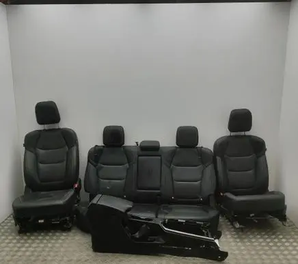 Isuzu D-Max Interior set 13898