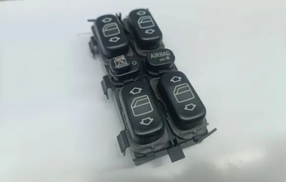 Mercedes-Benz A W168 Electric window control switch 1688206810 018907889L 03753201