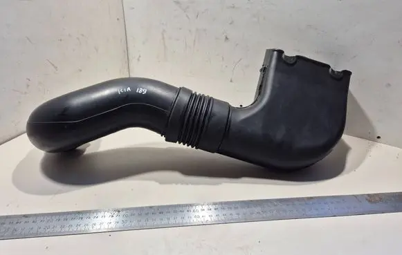 KIA Sportage Air intake duct part 282102E000