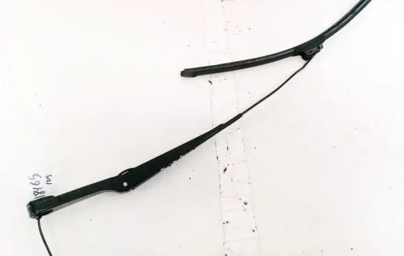 Land Rover Freelander Front wiper blade arm
