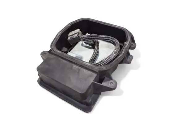 Volvo S80 Headlight ballast module Xenon 89035113