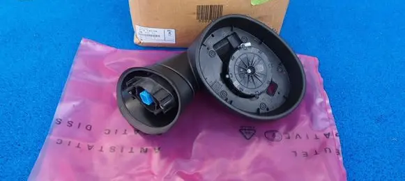 Front door electric wing mirror