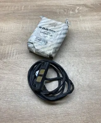 Fiat Ducato Sliding door contact joint 1342698080 68279770AA