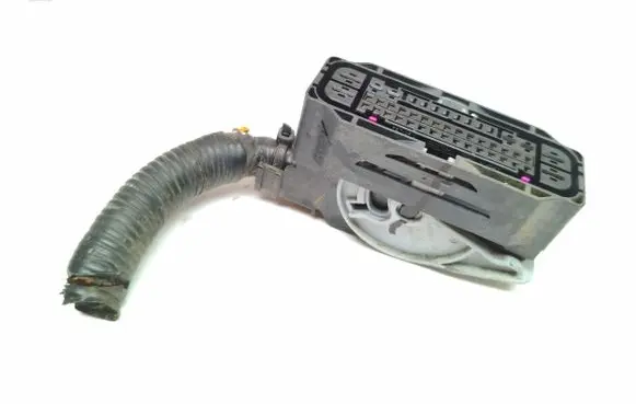 KIA Stinger ABS module connector plug 