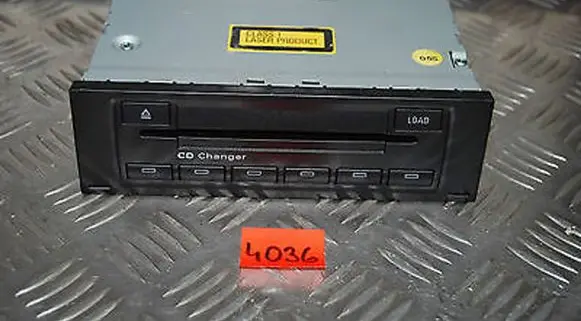 Skoda Octavia Mk2 (1Z) CD/DVD changer 1Z0035111A