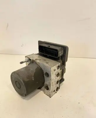 Audi A4 S4 B7 8E 8H ABS Pump 8E0910517D 8E0614517AK