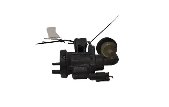 Mercedes-Benz C W203 Turbo solenoid valve A0005450527
