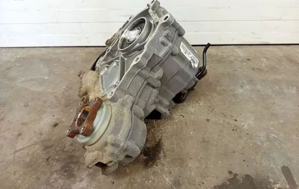 BMW X1 E84 Gearbox transfer box case 7619176 ATC350