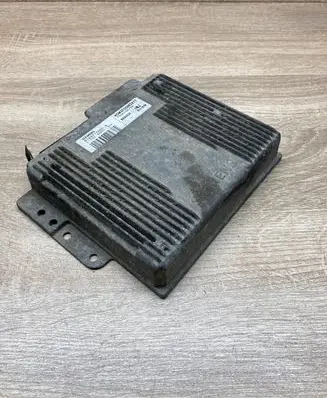 Renault Laguna I Engine control unit/module ECU HOM7700863477 S103717205R