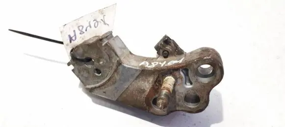Toyota Corolla E140 E150 Engine mounting bracket