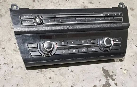 BMW 5 F10 F11 Climate control unit 9263757 03122011