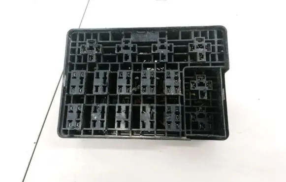 SsangYong Rexton Fuse box set 8210208592 82102-08592