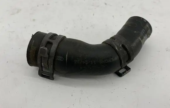Audi A6 S6 C7 4G Engine coolant pipe/hose 06E121546D