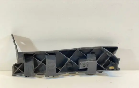Seat Leon (1P) Bumper support mounting bracket corner 1P0807393