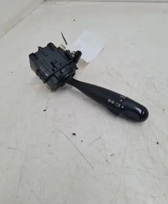 Toyota Yaris Indicator stalk 173648