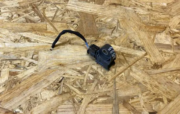 Mercedes-Benz E W213 Airbag deployment crash/impact sensor A2139051300