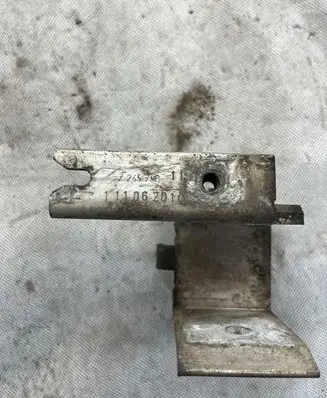BMW 4 F32 F33 Radiator support slam panel bracket 7245796
