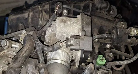 Audi A5 8T 8F Throttle valve 06F133062J A2C53302056