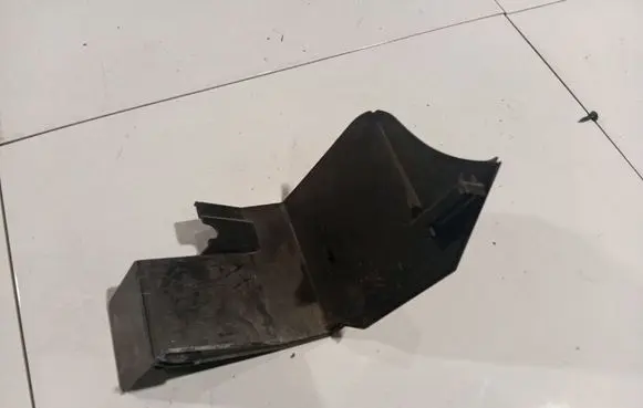Opel Vectra C Battery box tray cover/lid 24438484