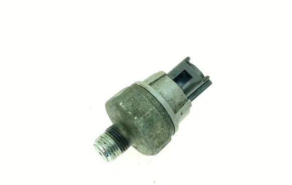 Subaru Legacy Oil pressure sensor 