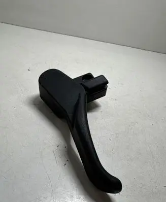 Volkswagen PASSAT B5.5 Engine bonnet (hood) release handle 3B1823533