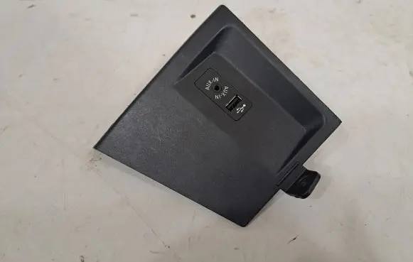 USB socket connector
