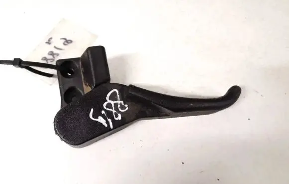 Engine bonnet (hood) release handle