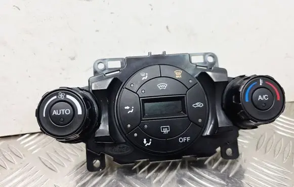 Ford Fiesta Climate control unit 8A6T18C612 8A6918C612