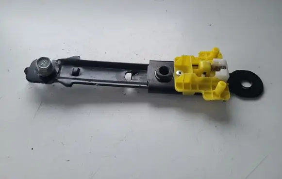 KIA Sportage Seat belt height adjuster 