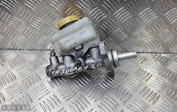 Subaru Legacy Master brake cylinder