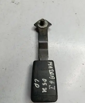 Mazda 6 Front seatbelt buckle fwafaw98f140