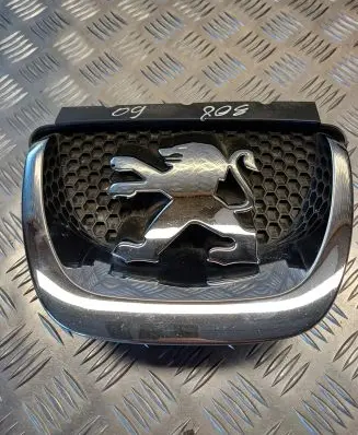 Peugeot 308 Front grill 9680505177