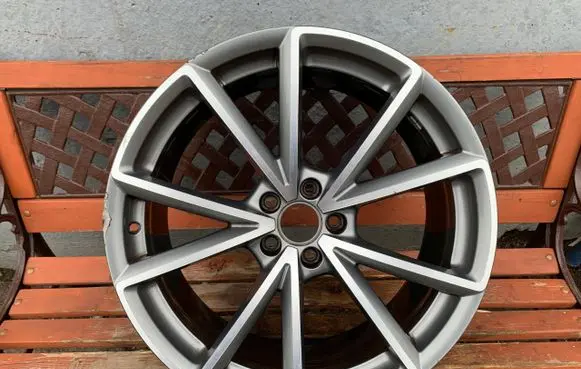 Audi A5 8T 8F R20 alloy rim 